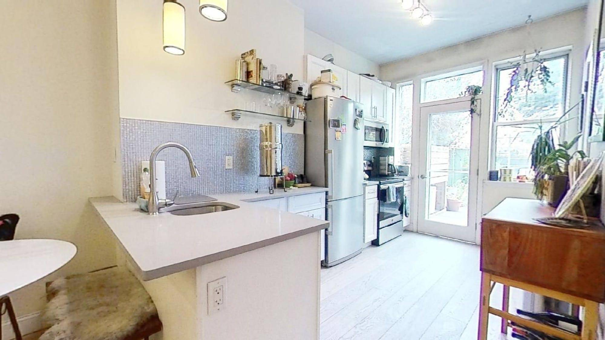VR TOUR AVAILABLE NO Fee A A A Sunny One Bedroom with 500 sqft of Private Backyard in the heart of Greenpoint.