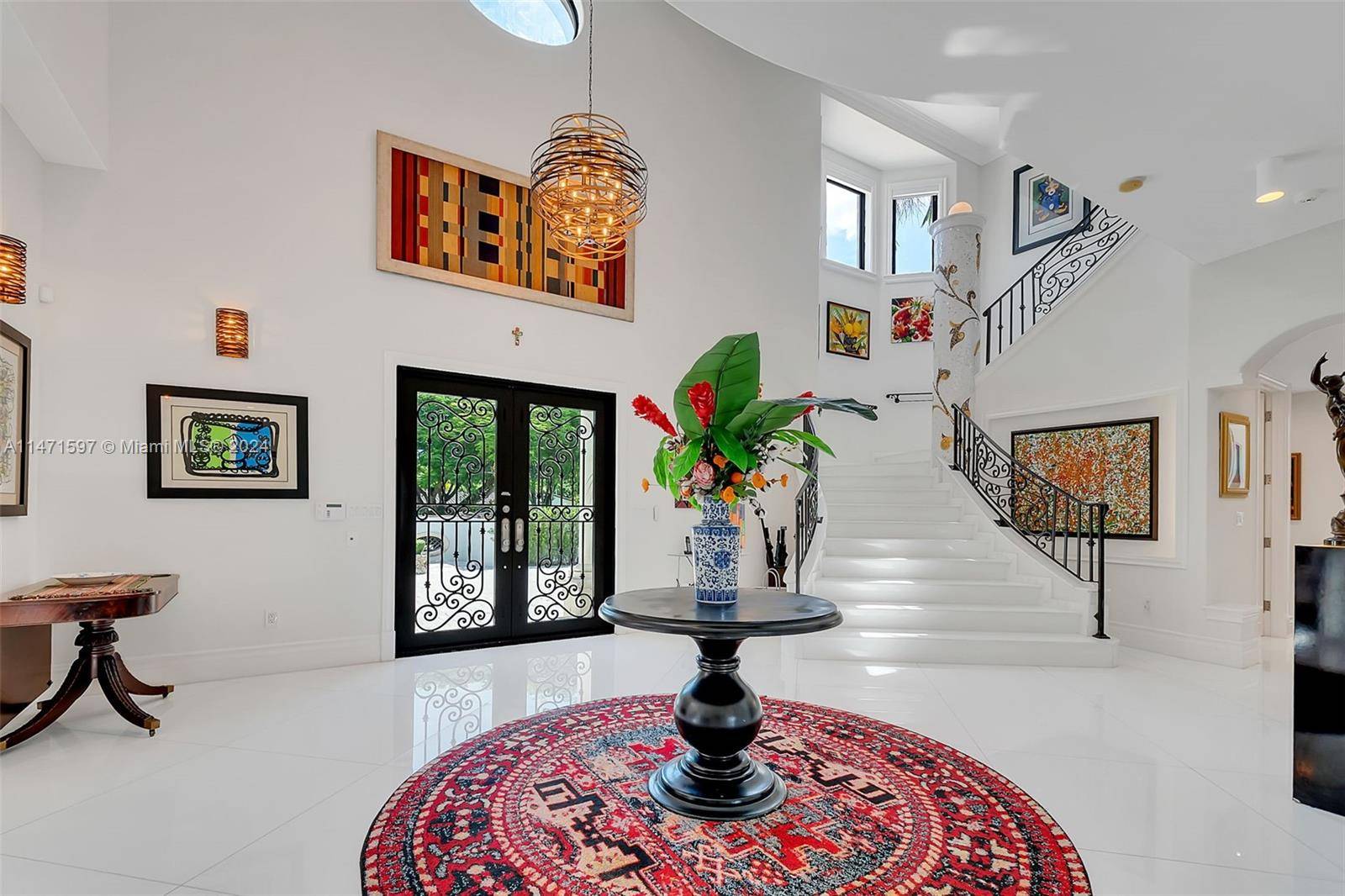 Absolutely stunning ! This 9 bedroom, 8 full bath, 2 half bath villa in the heart of Miami is a true masterpiece.