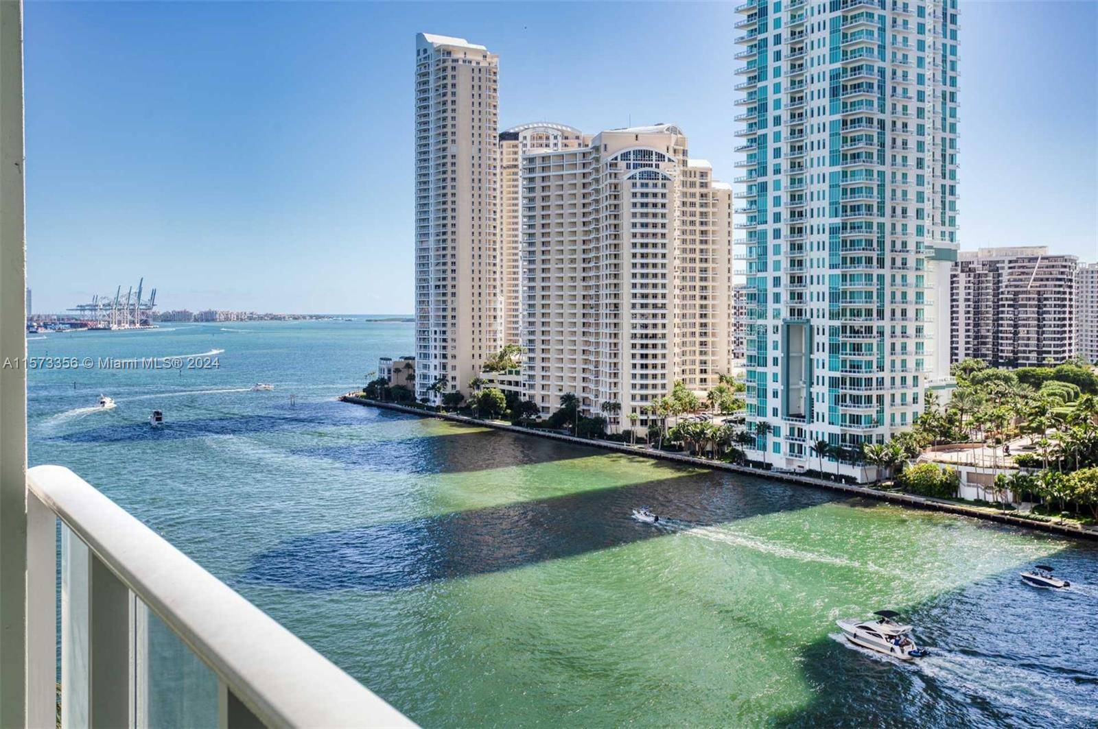 Located in the heart of Downtown Miami, the loft style one bedroom plus den, one and a half bath apartment boasts stunning views of Biscayne Bay and the Miami River ...