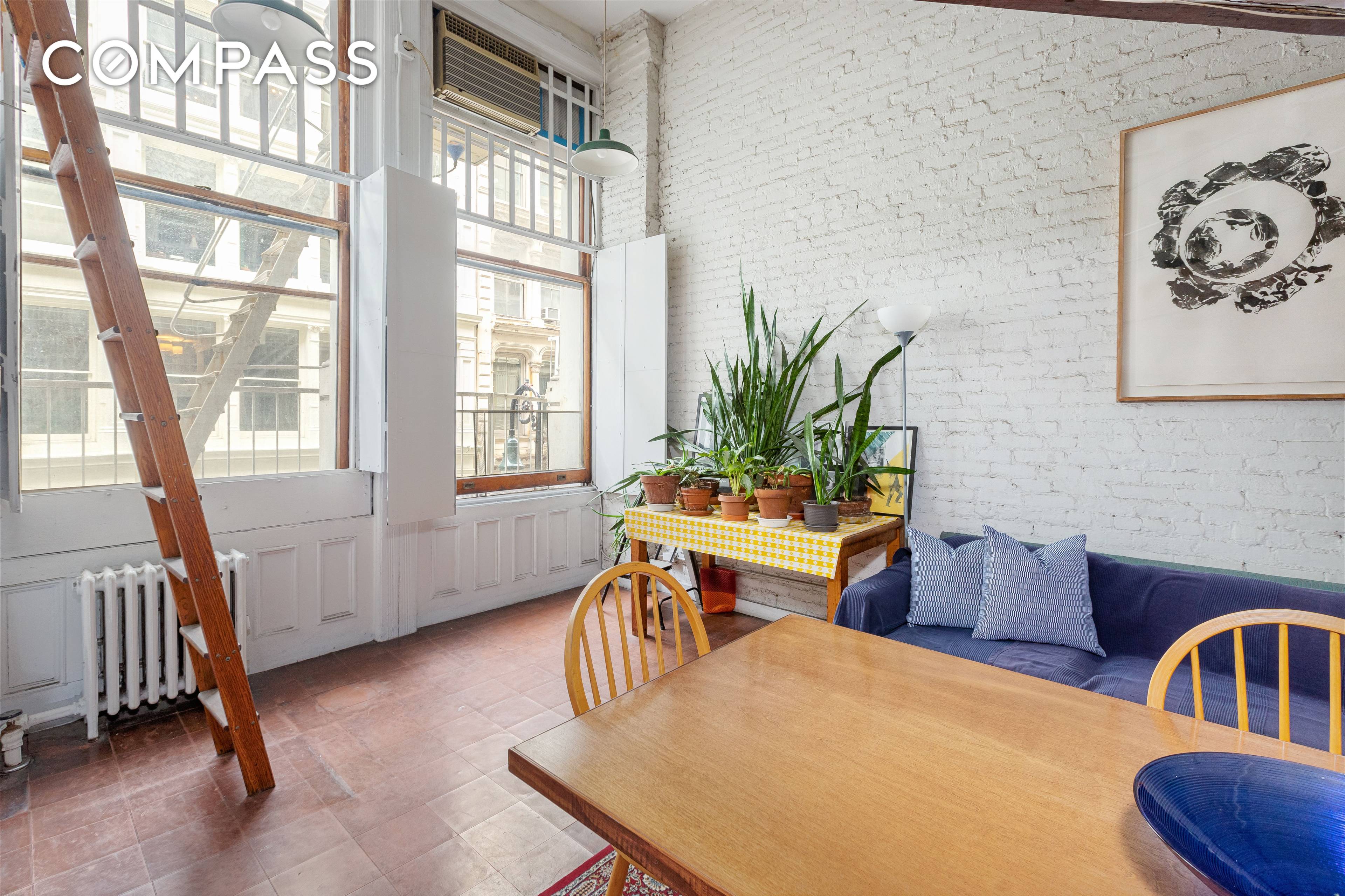 A True Artist in Residence Loft is available for a short term rental !