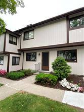 Tastefully renovated townhouse for rent in Birchwood Townhome Complex in Danbury.