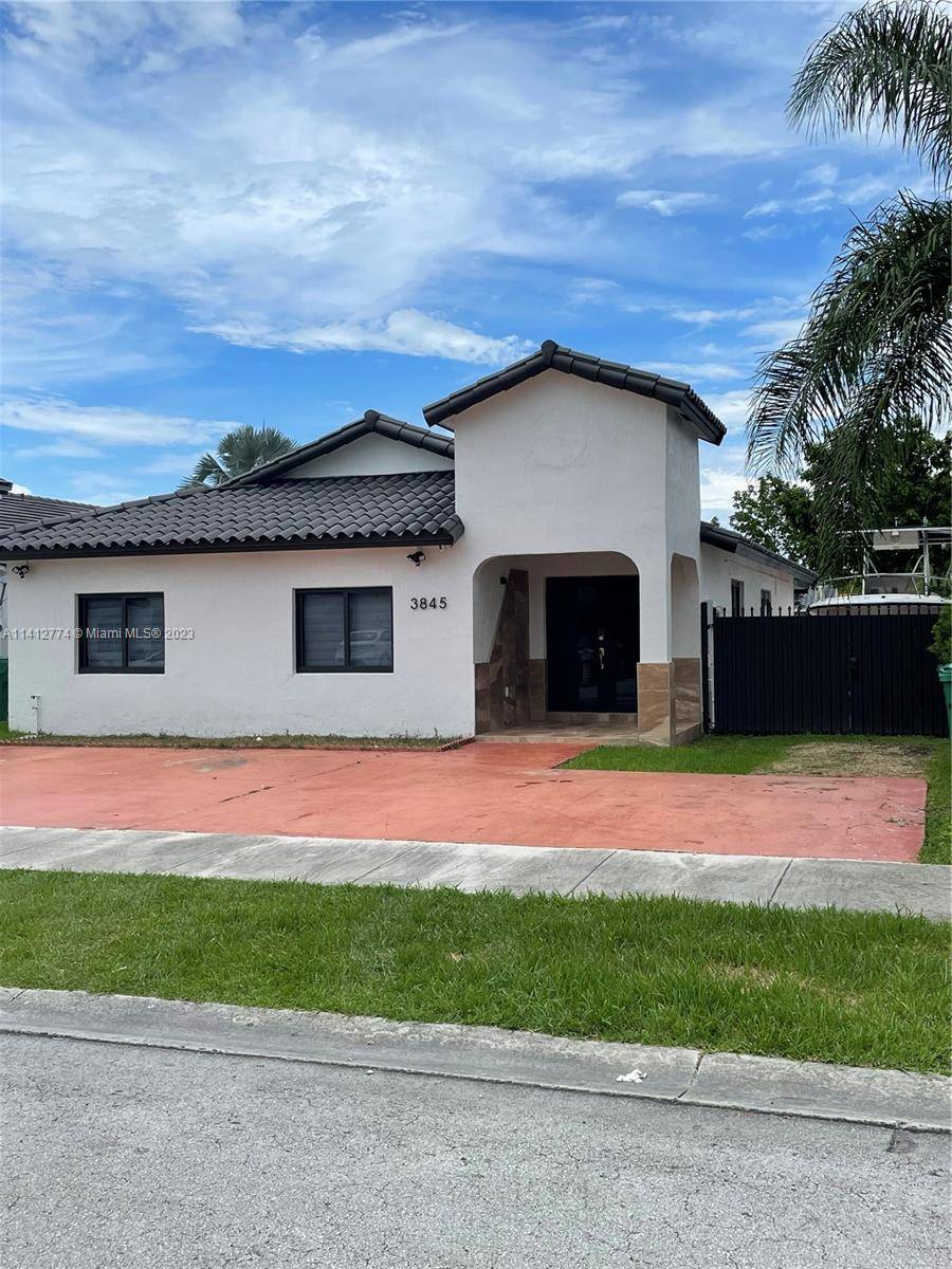 Amazing home for sale in West Kendall !