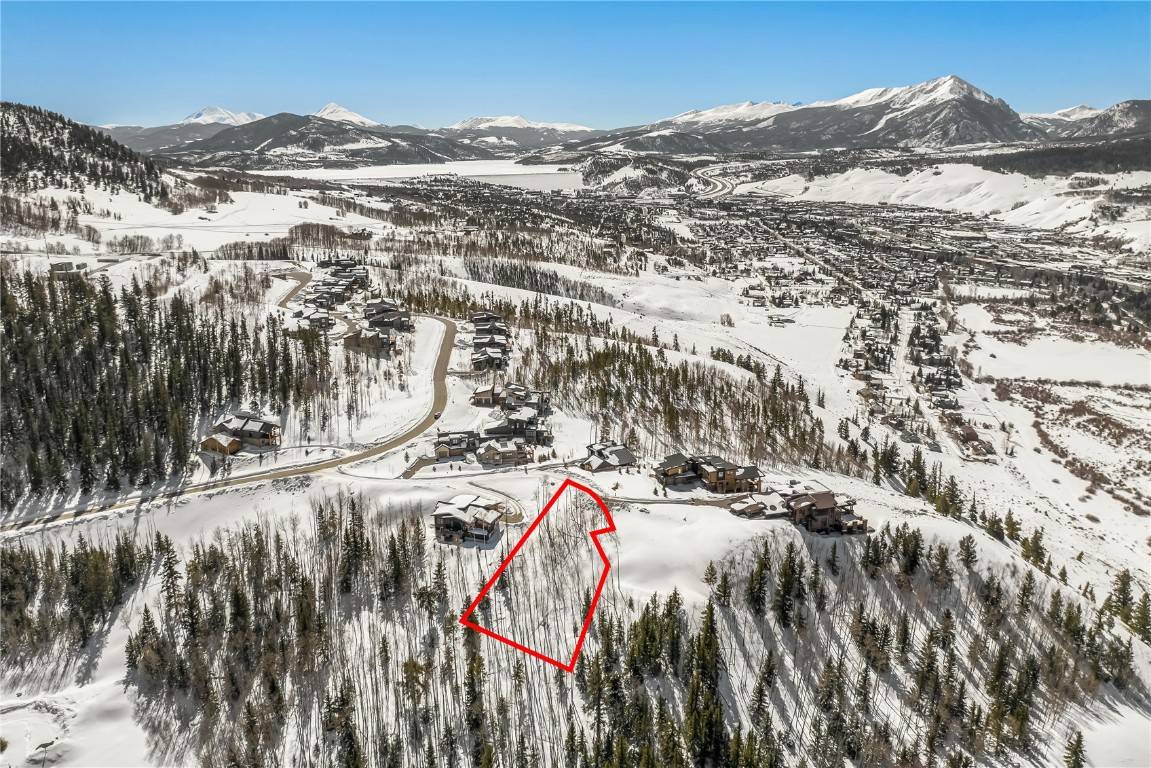 Build your dream house on one of the most sought after cul de sacs in all of Summit County.