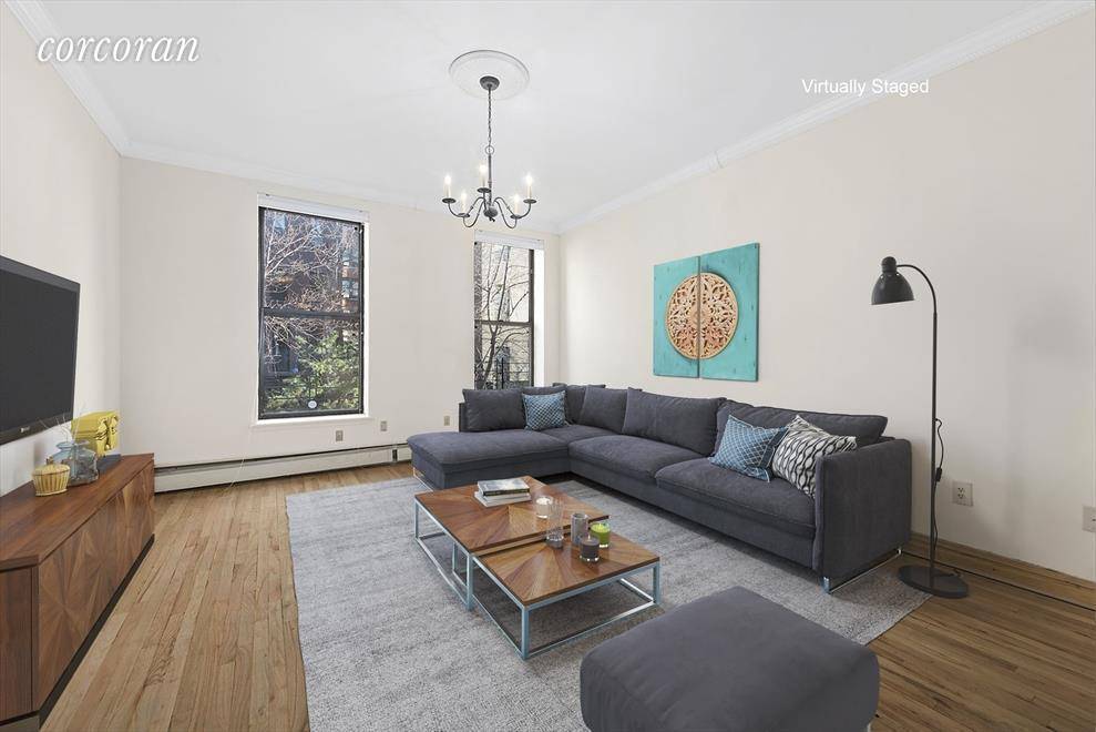 AVAILABLE MARCH 17TH, 2020Beautiful 1 bedroom apartment for 2, 800 mo in a Harlem Brownstone.