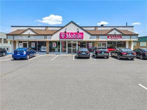 2000 SQFT of prime retail space available on the busy Silas Deane Highway.