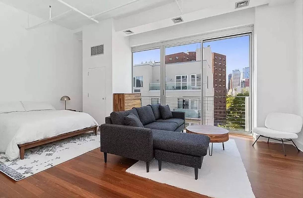 Floor to ceiling windows Abundant Closets 12 CeilingsWelcome to 99 Gold Street, a premier, amenity rich luxury building located where DUMBO meets Vinegar Hill !