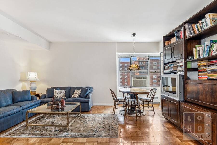 This high floor 1 bedroom apartment is well lit and features views of the Empire State Building as well as the co op s private park.