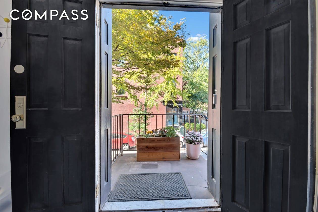 Corner two family in Boerum Hill with 25 windows !