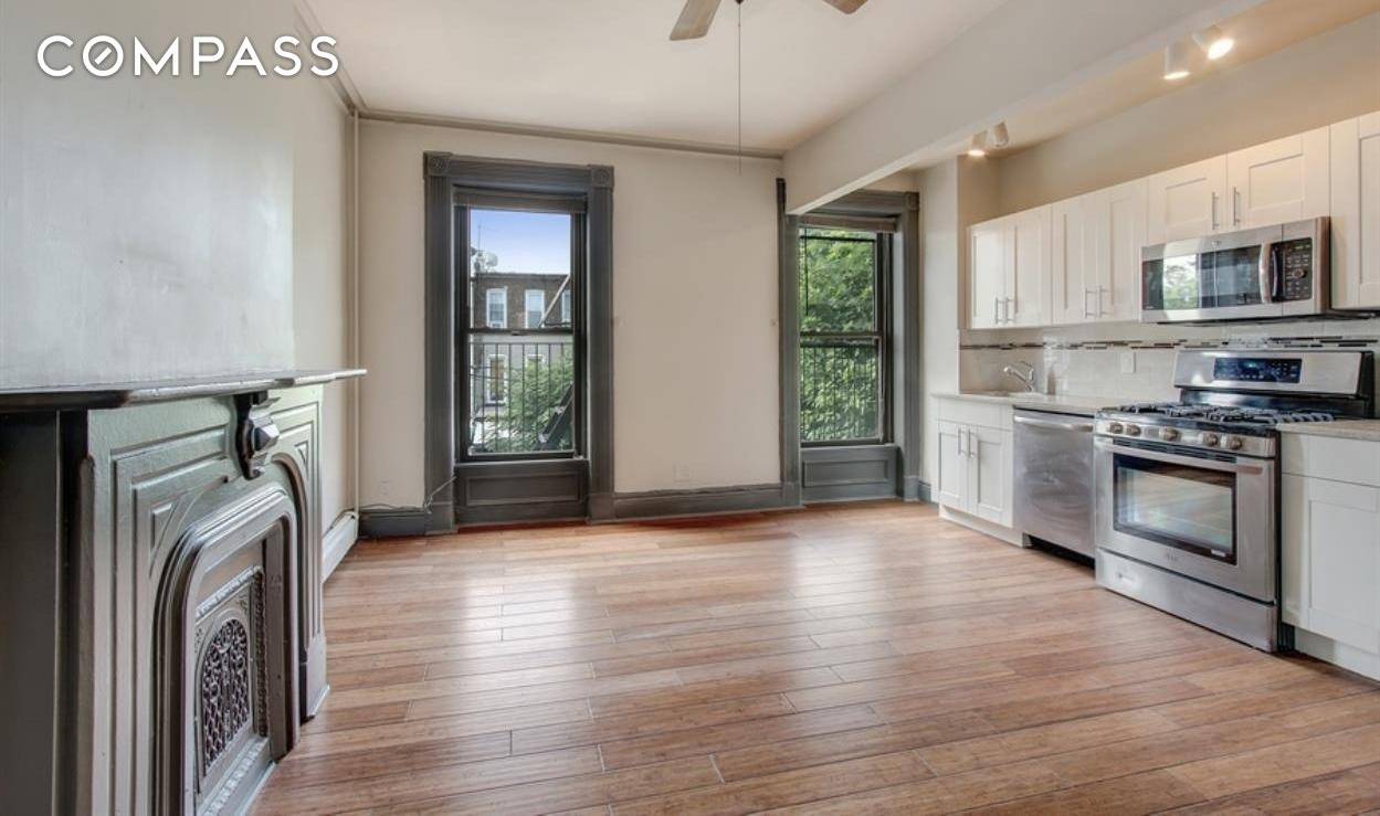 Beautiful brand new 2 intimate bedrooms in a classic brownstone building, located on desirable picturesque Greene Avenue in one of Bed Stuy's most sought after locations.