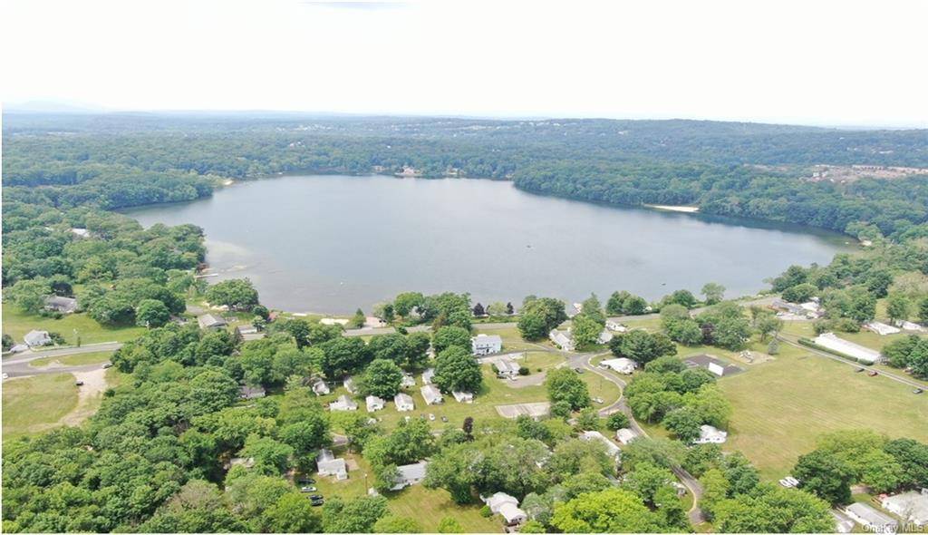 OWN THIS HUDSON VALLEY LAKEFRONT PROPERTY Sylvan Lake is a well known Hudson Valley destination.