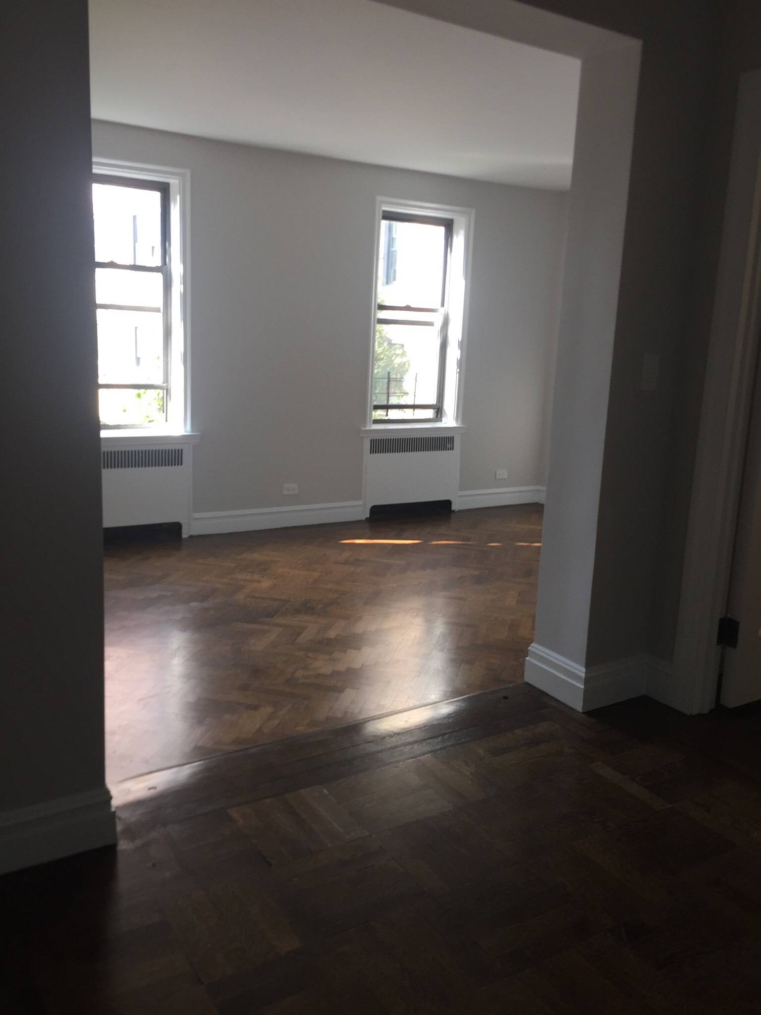 Lovely renovated unit with partial river views in a co op caliber rental building, Sunken living room, hardwood floors, dishwasher, 6 closets, laundry in building, elevator, full time live in ...