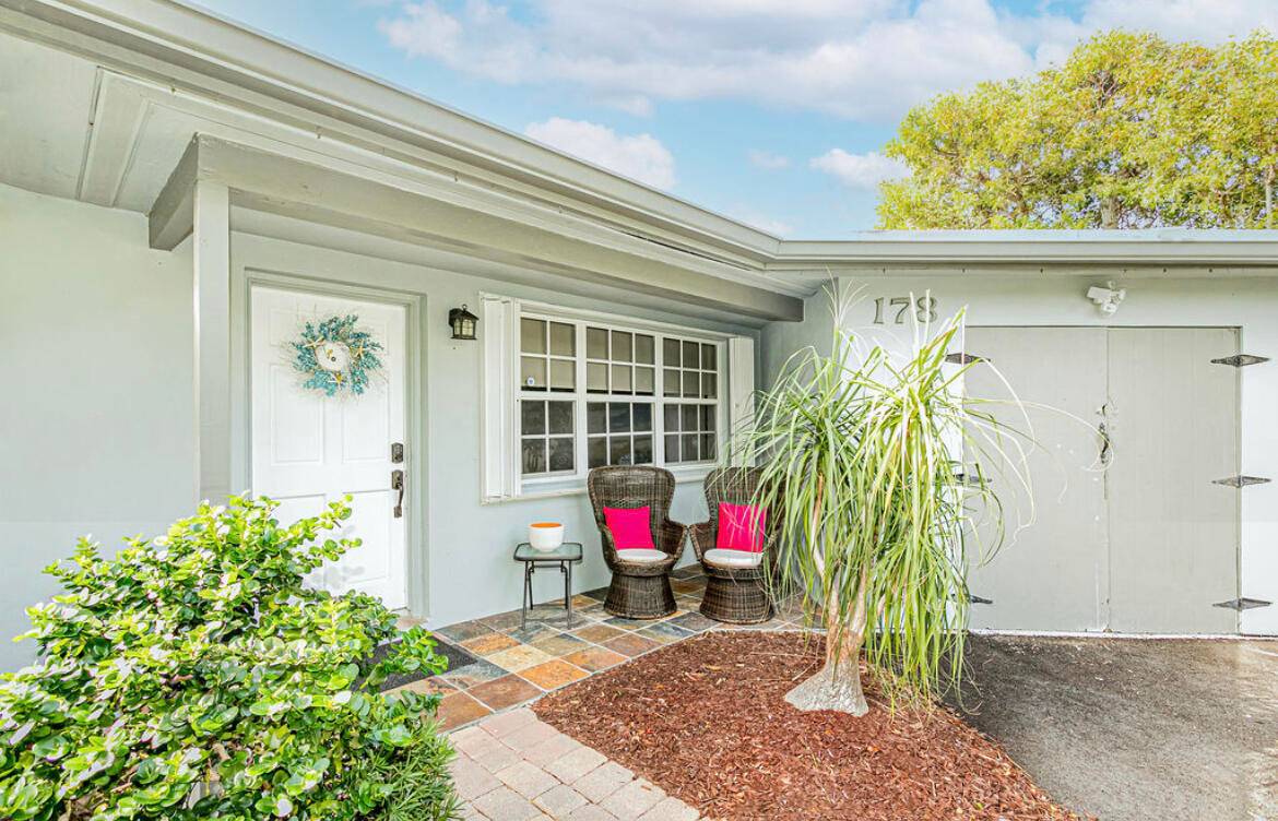 Welcome to your dream home in Boynton Beach This 3 bed, 2 bath.