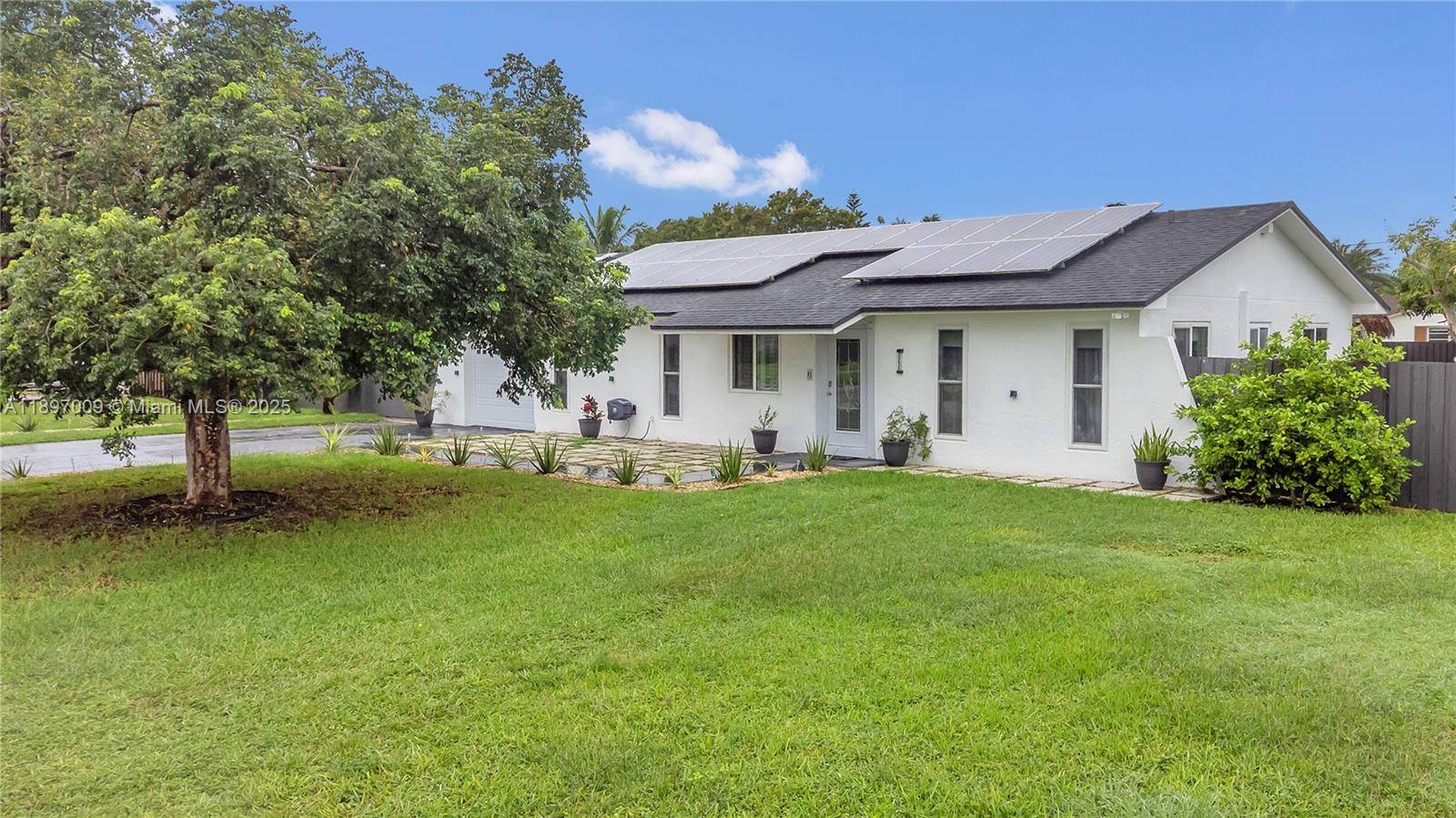 Resort style living in Bello Monte, Stunning 4 bed, 3 bath ranch style home on a 17, 000 sq ft lot.