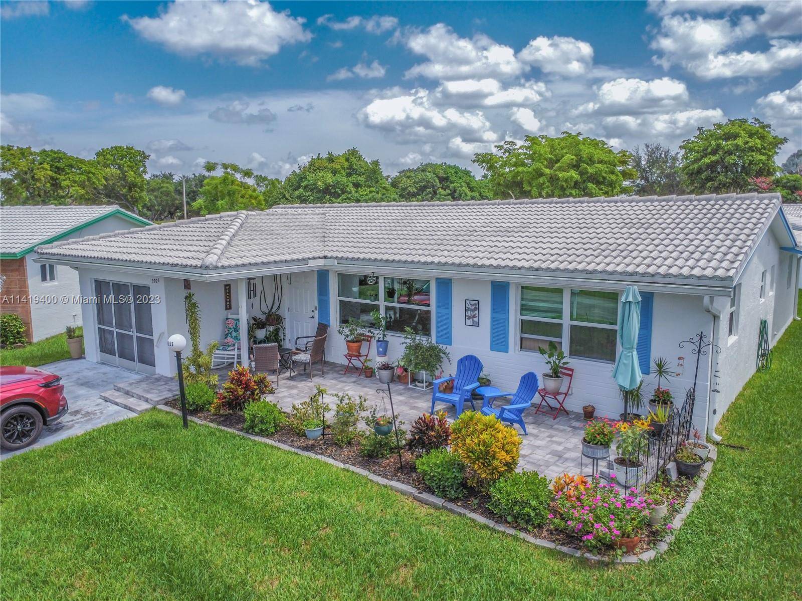 Stunning Expanded 3 2 with Garage in Highly Sought After Lauderdale West of Plantation !
