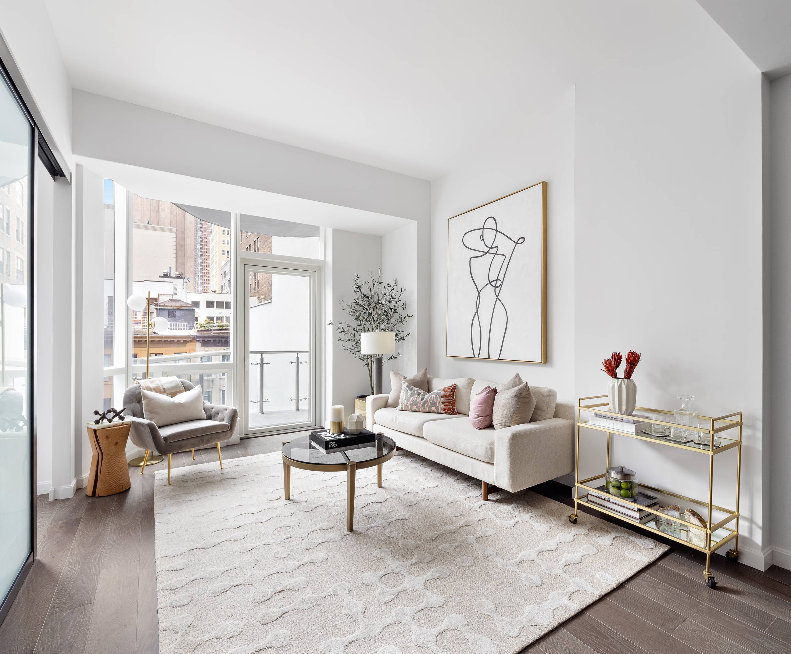 Welcome to this gleaming half floor loft at TriBeCa's newest luxury tower, a stunning 1 bedroom, 1 bathroom home suffused with Lower Manhattan views and bright northern light.