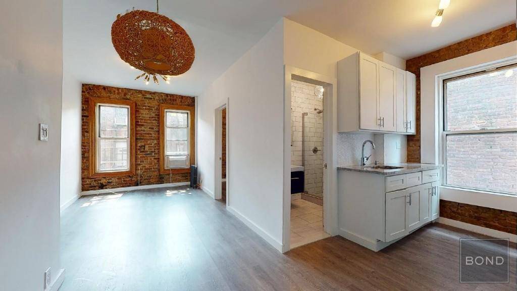 Nestled on one of the most beautiful and quaint tree lined blocks in the heart of the West Village, this newly renovated one bedroom features beautifully updated and windowed eat ...