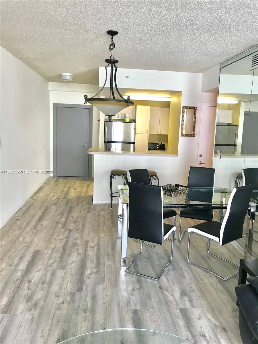 Excellent building and price for Brickell, Luxury building in the heart of Brickell, with easy assigned parking included Excellent for investors rented now for 2.
