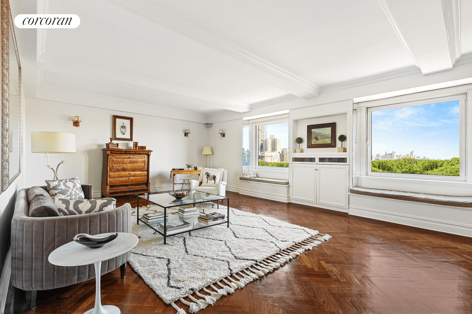 SPECTACULAR, PANORAMIC CENTRAL PARK VIEWS from this high floor, renovated 2 Bedroom 2 bath located at the Iconic Essex House 160 CentralPark SouthIndulge in the luxurious lifestyle at the renowned ...