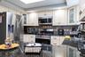 Spacious Kitchen-Breakfast Bar
