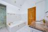 Secon floor bathroom
