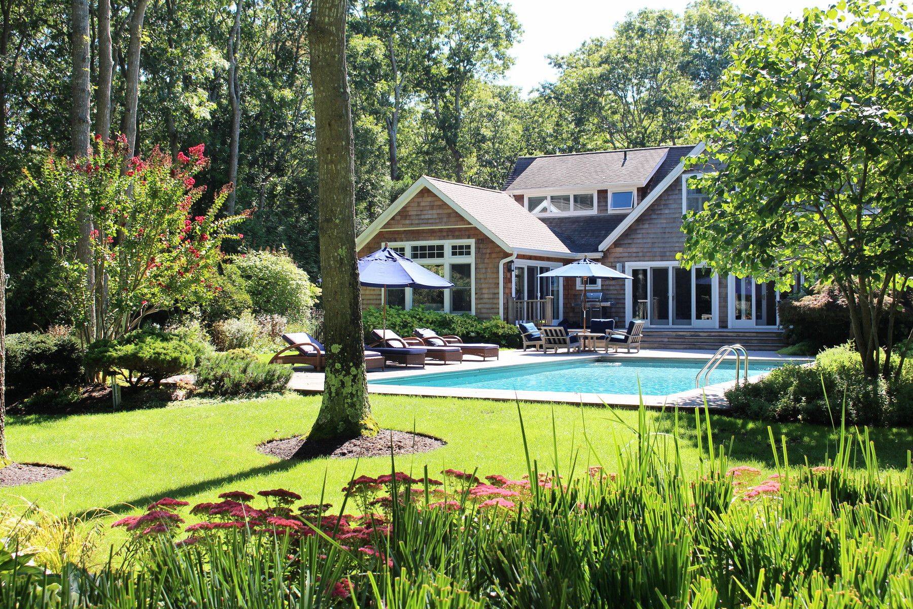 Wainscott 4/5 Bedroom Immaculate Traditional With Pool