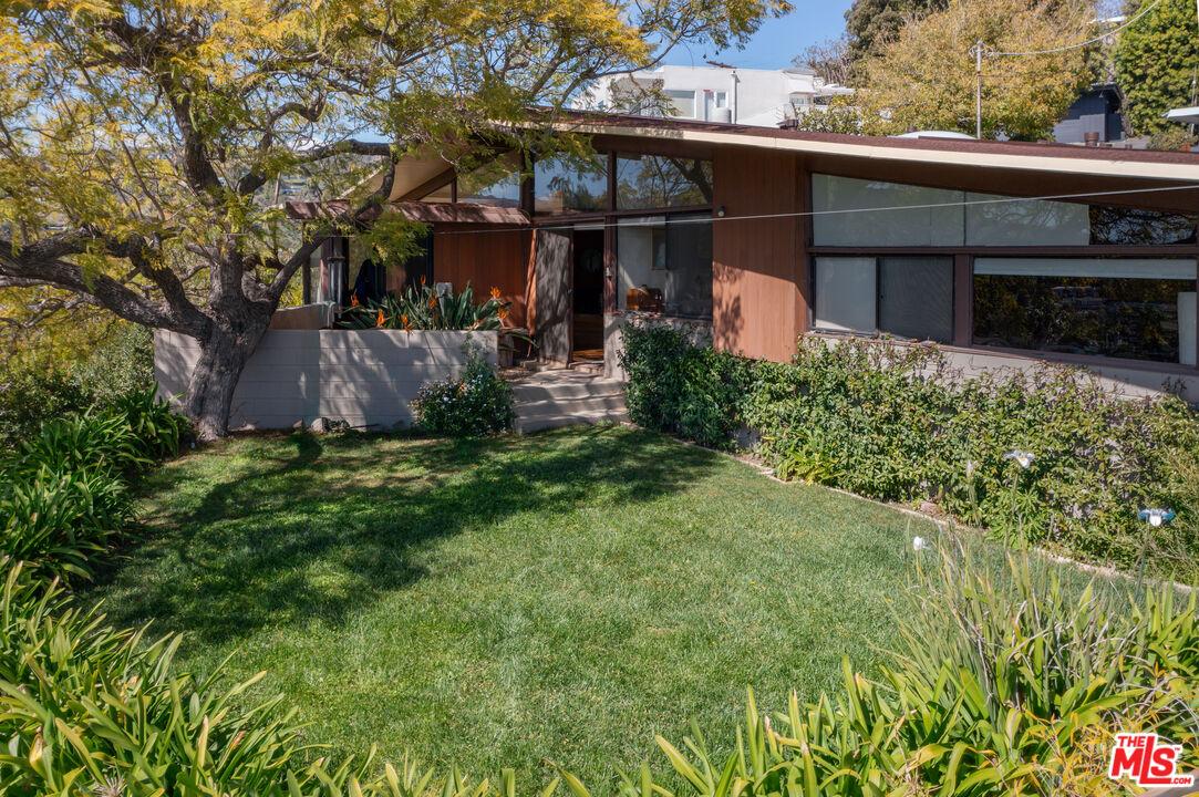 House from yard