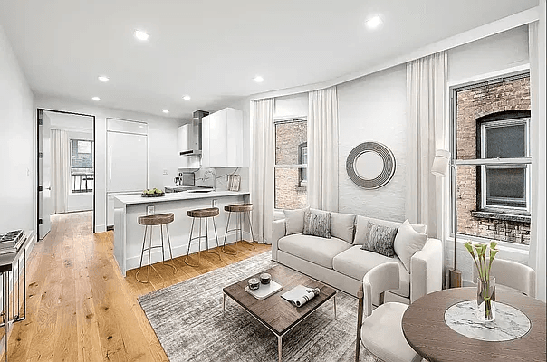 MASSIVE 5 BEDROOM HOME WITH 3 FULL BATHS Welcome to unit 4 2nd floor at 1436 Pacific Street !