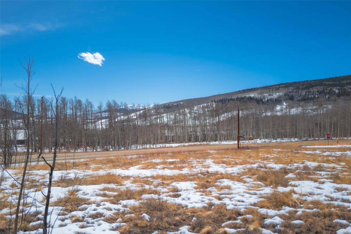 Fantastic one acre lot with mature aspen trees and mountain views.