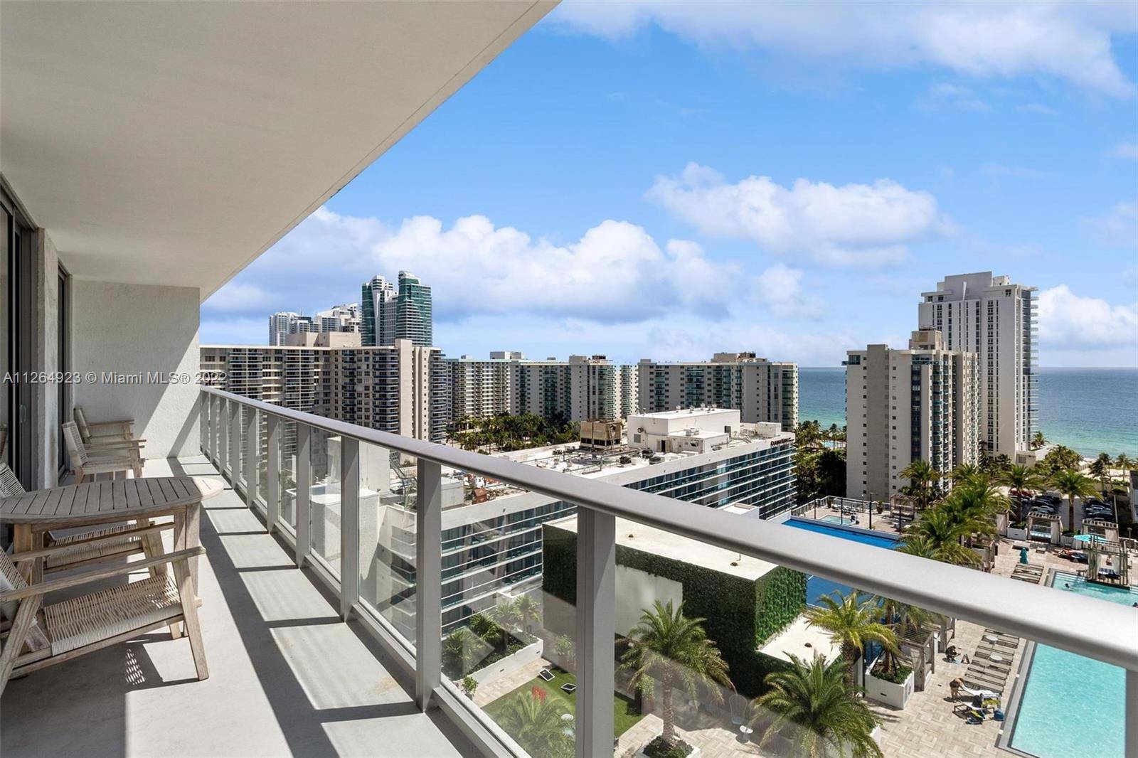 Spectacular ocean and pool views from this 2 Bed 2 Baths unit with a huge balcony.