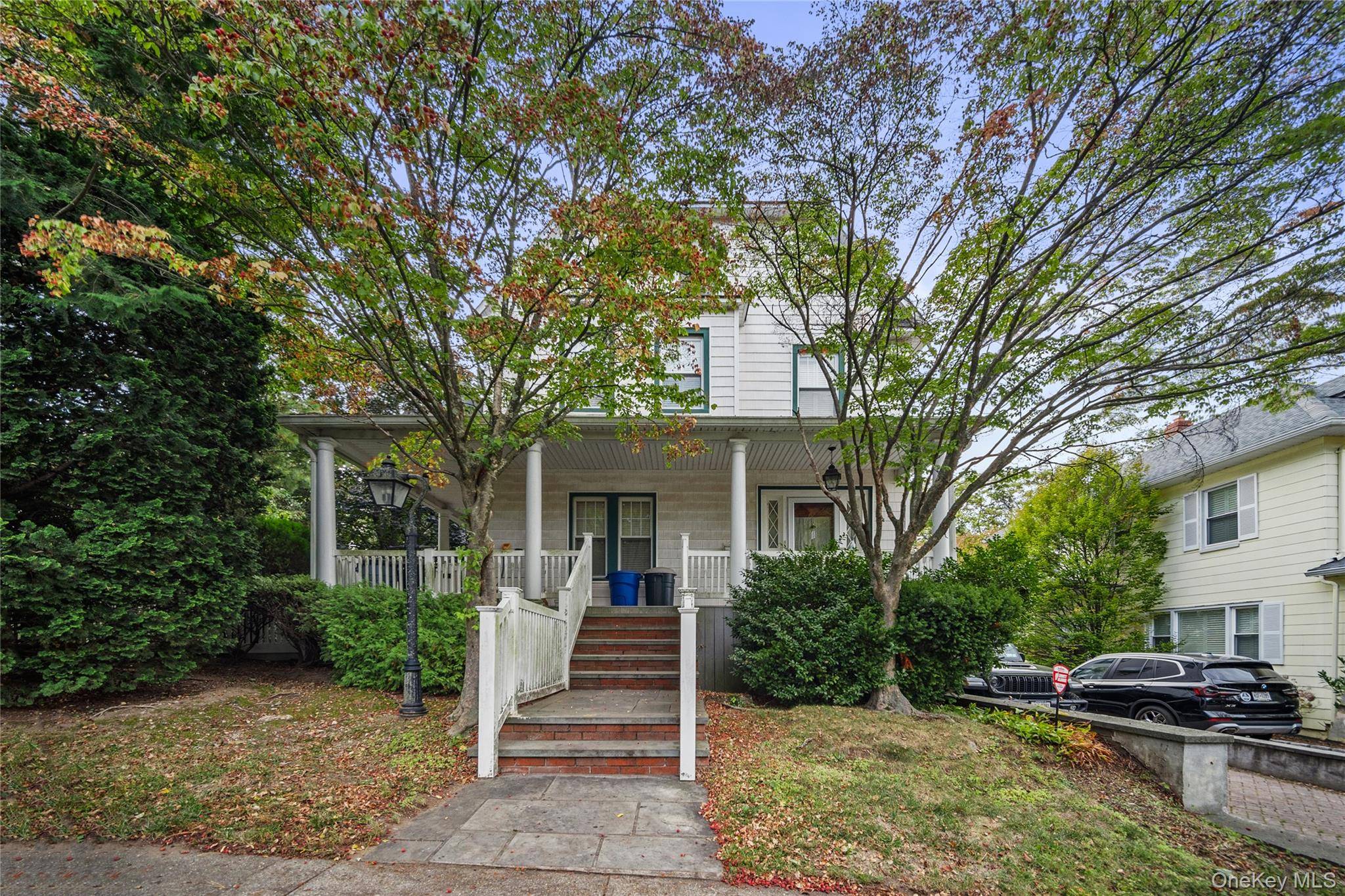 PRICED FOR A QUICK SALE This 3 bedroom, 2.