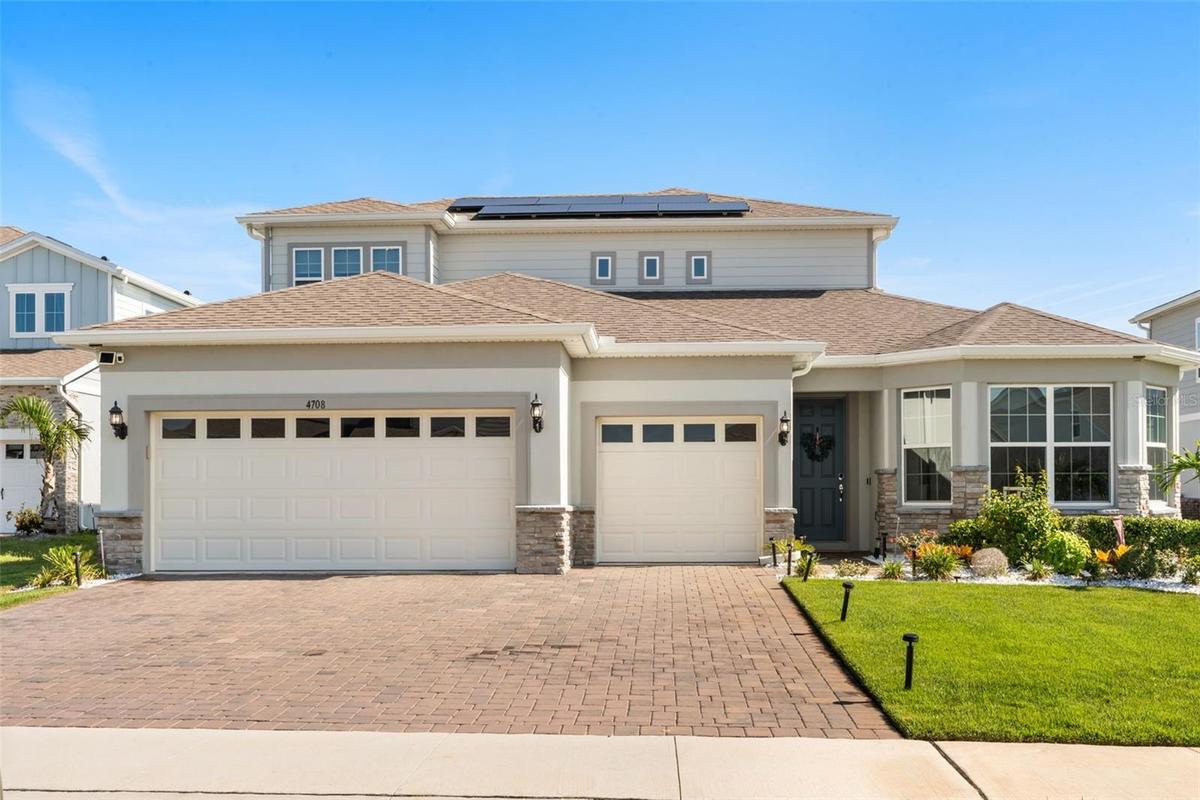 Front view of home