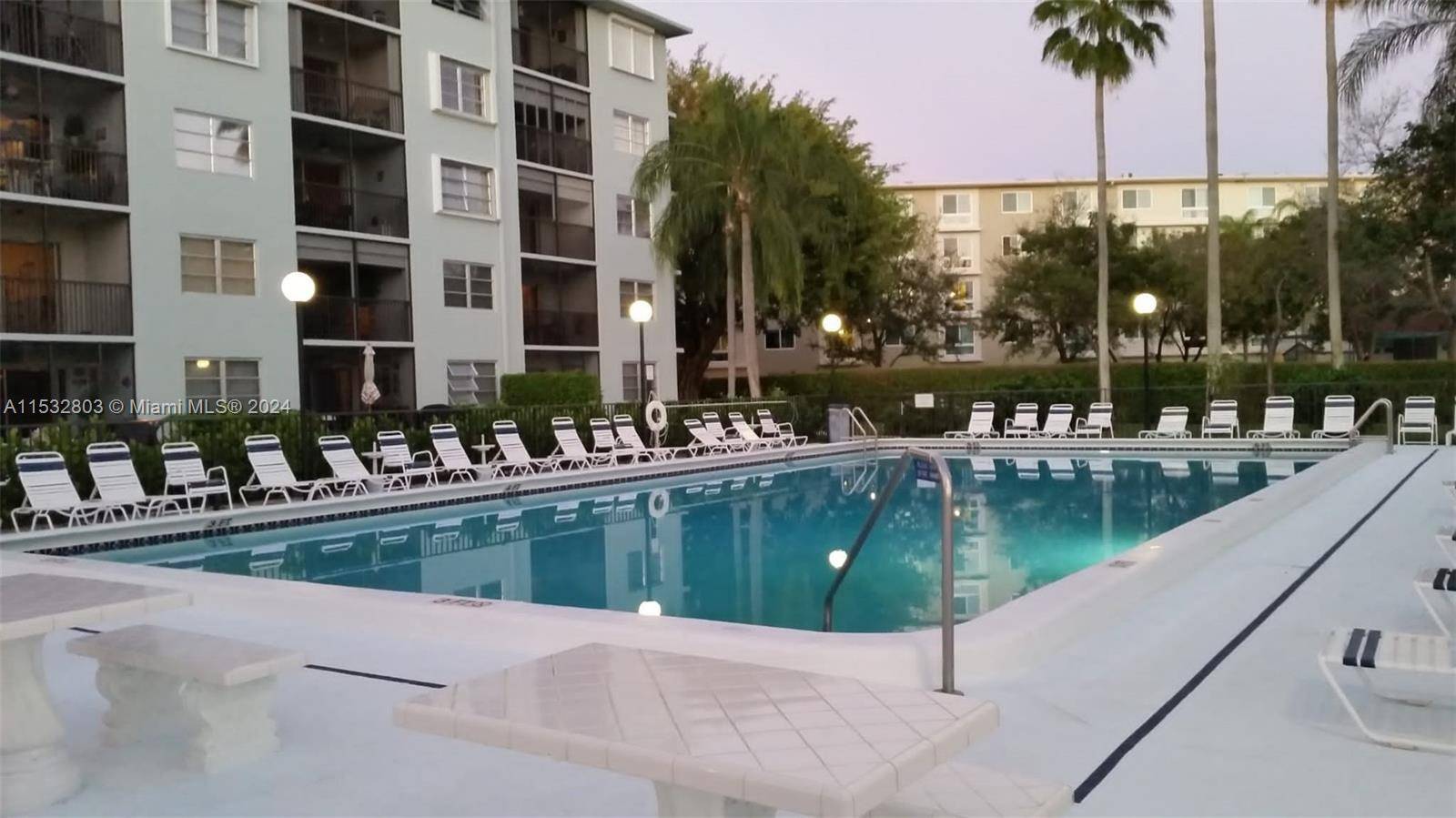 Beautiful large 2 bedrooms and 2 baths Corner Condominium with great view of Pool and Lake in Quiet community.