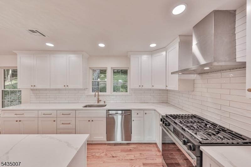 Kitchen Area Unit B