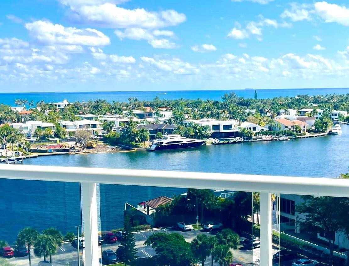 1136 is the only unit listed in this building with direct intracoastal and ocean views, spectacular from the 11th floor.