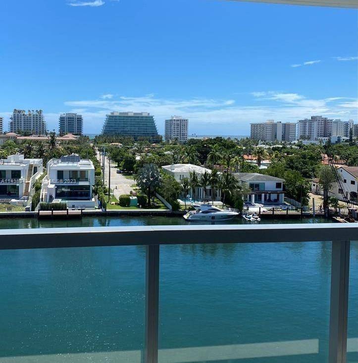 The Ivory at Bay Harbor Island is a Boutique Residence building with a rooftop pool overlooking the ocean.