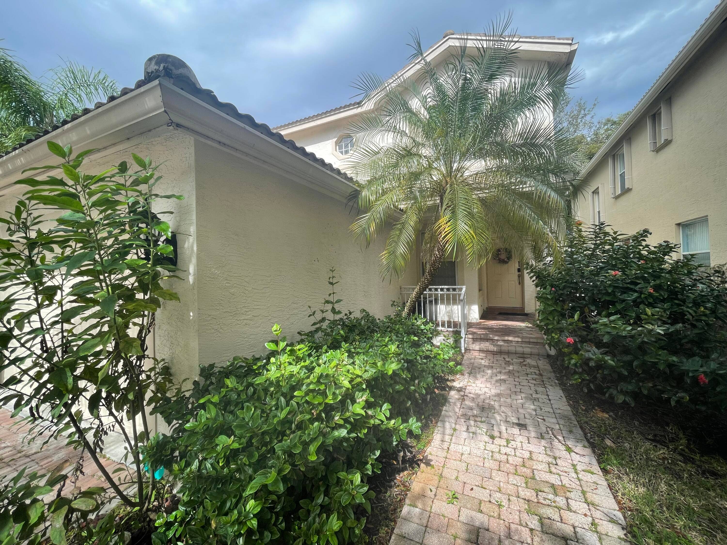 3 bedroom home for sale in gated community of Nautica Lakes in Royal Palm Beach, FL.