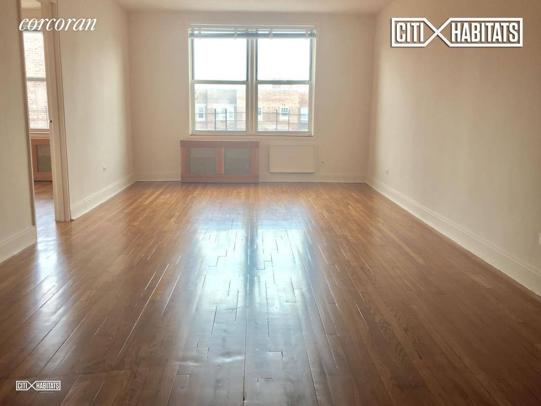 NO FEE ! ! ! ! Large and beautiful 2 bedroom apartment in the heart of Ditmas Park.