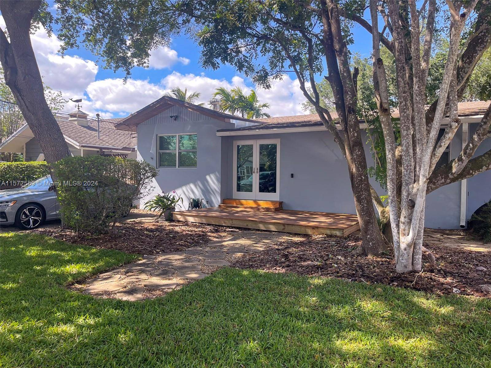 Beautiful and cozy home in desirable Palmetto Bay !