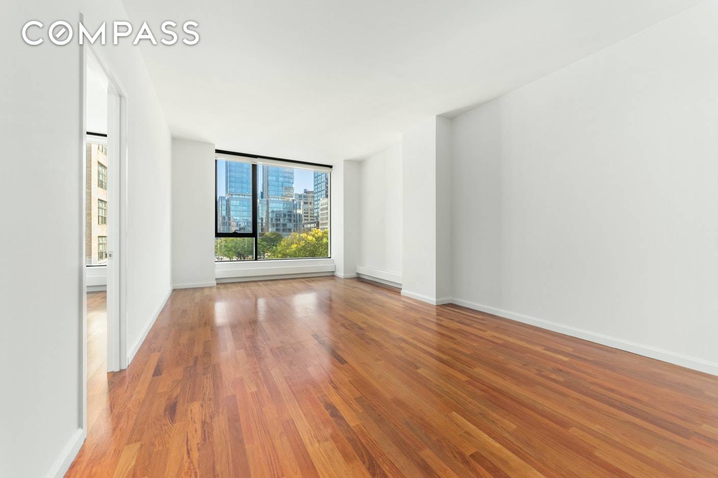 This oversized 2 bedroom plus den is located in a luxury condominium in Hudson Square area between Soho, the West Village and Tribeca.