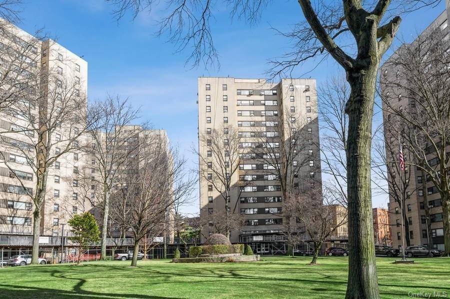 This magnificent 1 Beds 1 Bath unit in Fordham Hill, also referred to as an Oasis in The Bronx has been lavishly renovated and ready for its new owner.