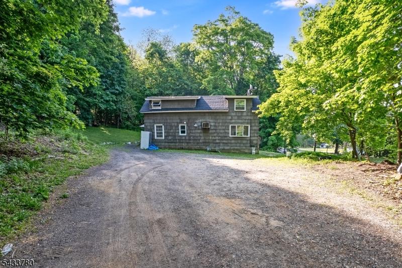 entry into lot 3