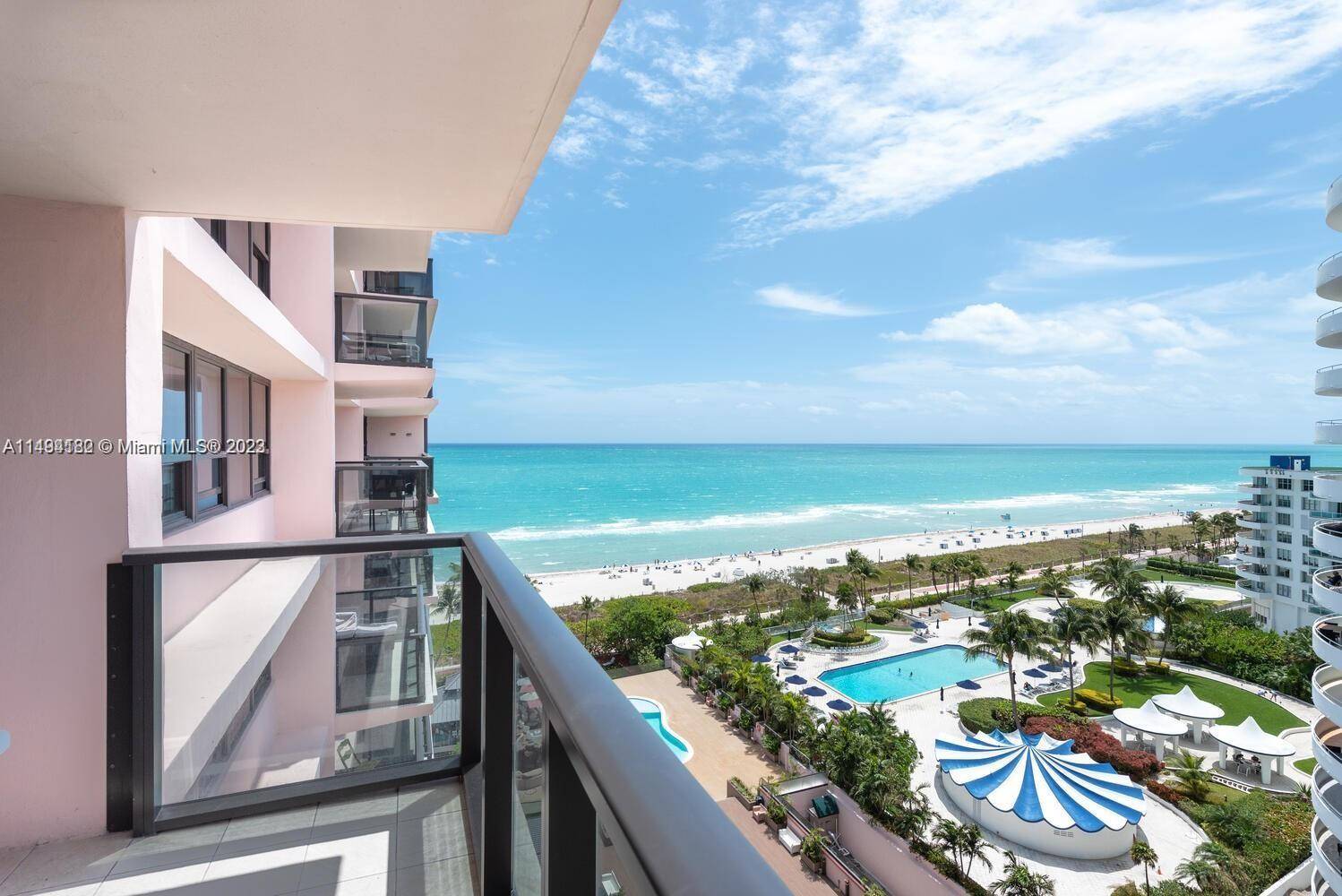 FULLY FURNISHED MONTH TO MONTH AVAILABLE FOR 5500 DAILY RENTAL AVAILABLE OCEAN VIEW AND INTERCOASTAL VIEW INCLUDED WITH RENTAL 1 PARKING WATER ELECTRICITY CABLE UNIT FEATURES ALL PORCELAIN TILE' BALCONY ...