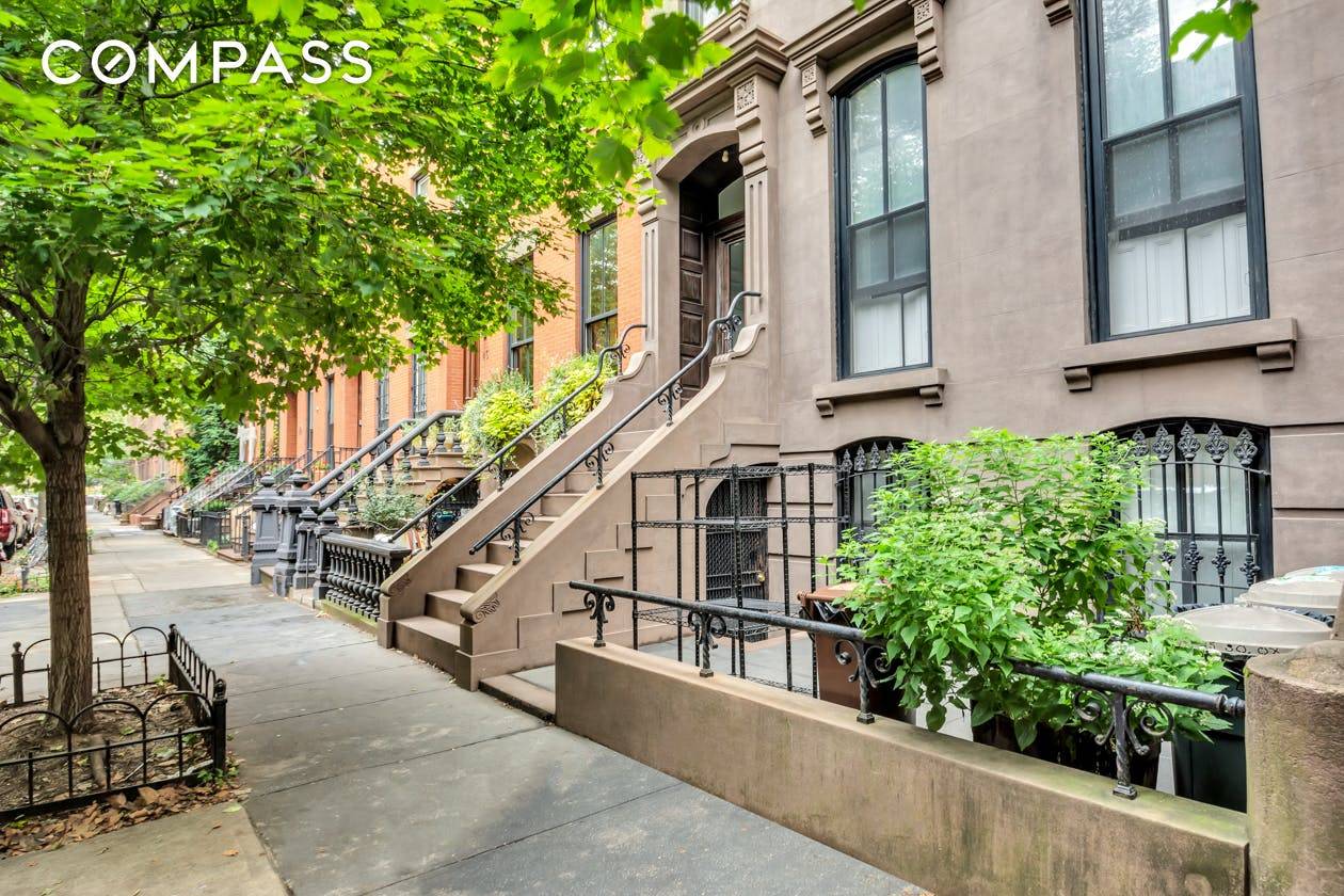 Don t miss this opportunity to own a truly extraordinary brownstone on South Oxford Street in the Fort Greene Historic District.