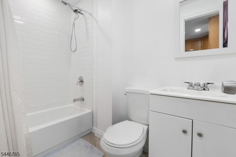 2R -Bath