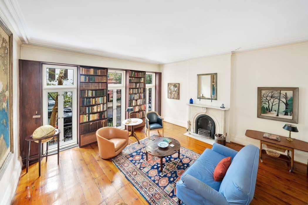 Welcome to 420 East 84th Street, a charming 3 story single family townhouse with rather large and expansive garden.