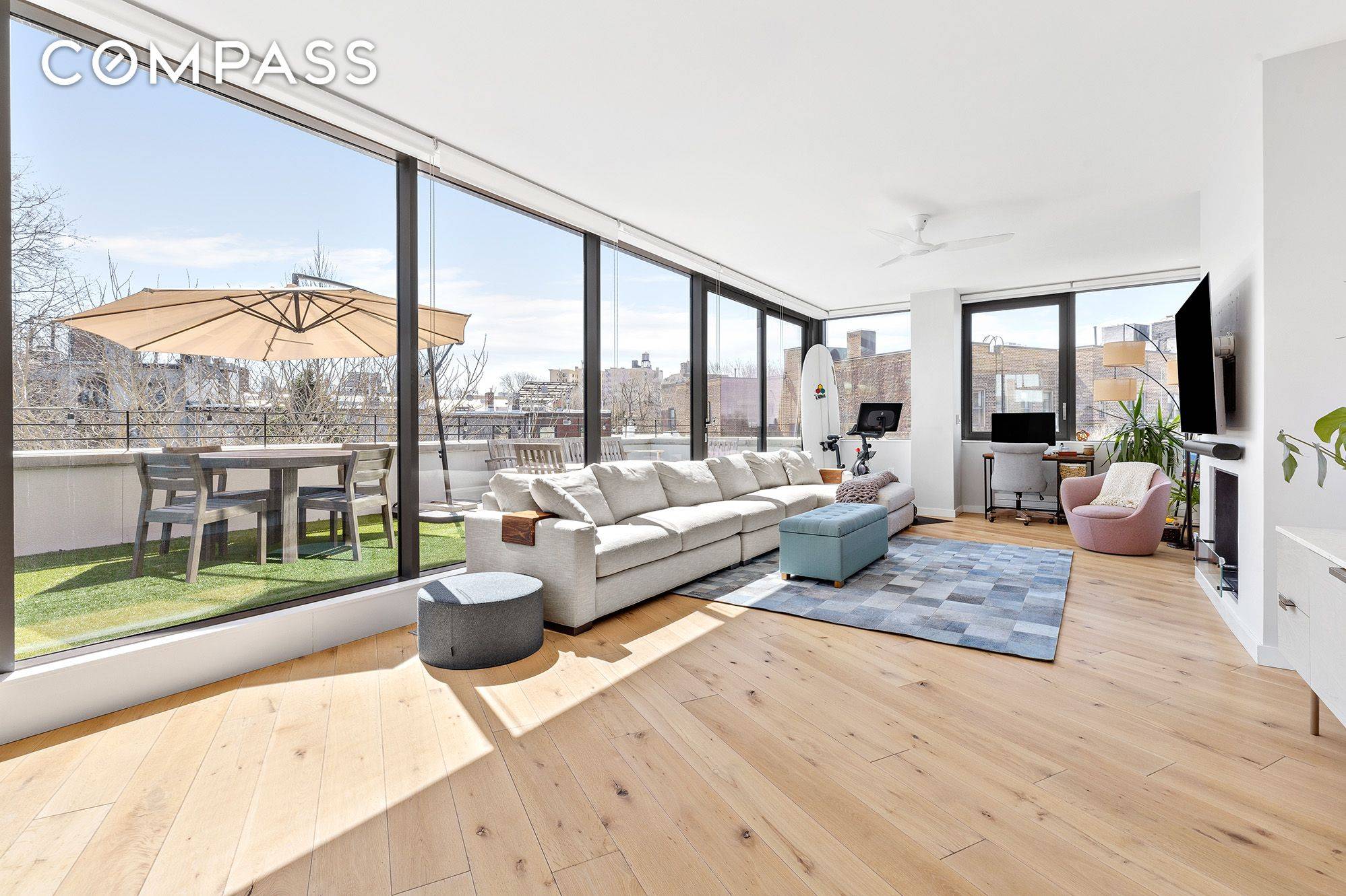 Absolute perfection ! Penthouse F, Is a three bedroom, two and a half bathrooms top floor residence with triple expousures, floor to ceiling wrap around windows and doors, boasts 2, ...