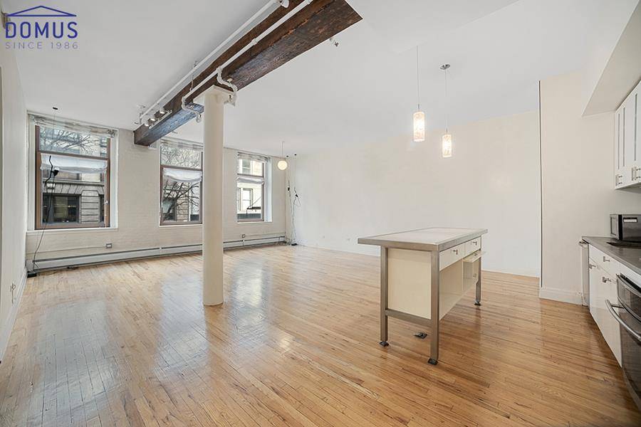 Combine and own an exquisite and spacious potential LOFT of 3 Bedroom and 4 bathroom apartment in the heart of Chelsea !