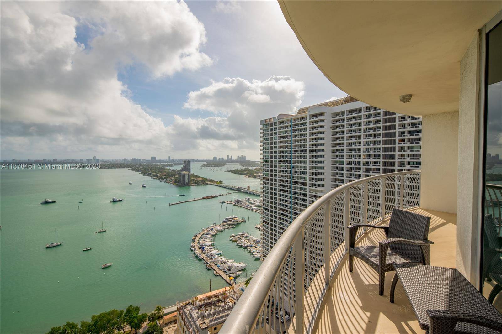 Amazing direct bay view, 2 beds 2 baths, 100 fully furnished.