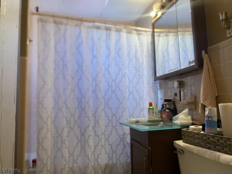 2nd Fl. Bathroom