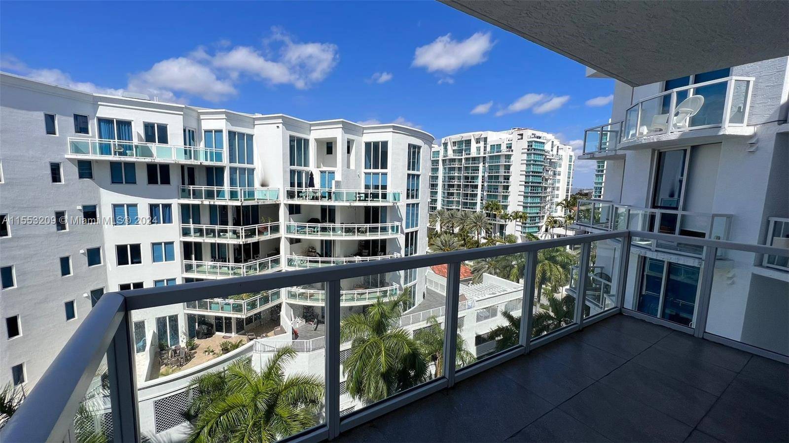 Beautiful 2 2 spacious condo with canal view.